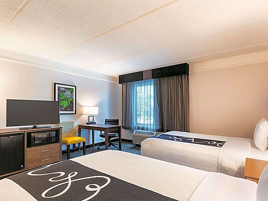 La Quinta Inn & Suites by Wyndham Atlanta Alpharetta