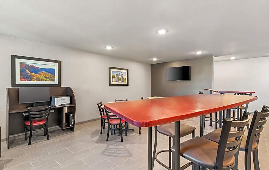 My Place Hotel-Bentonville-Rogers, AR