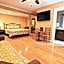 Peach Tree Inn & Suites