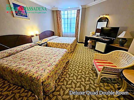 Deluxe Quadruple Room with 2 Queen Beds