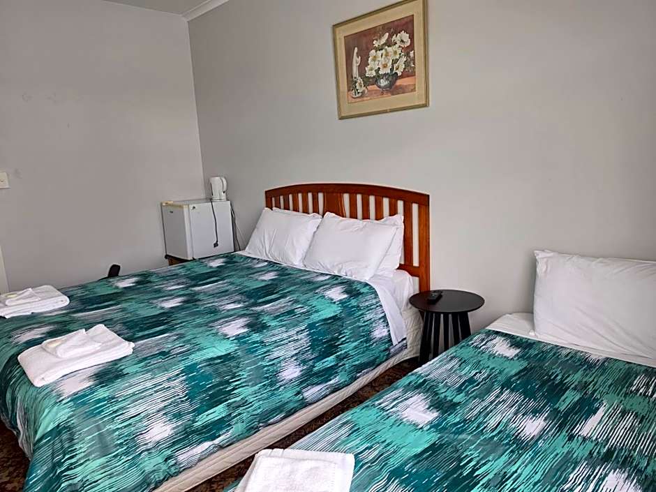 Hotel Motueka - Some weekends may have loud Live Music playing