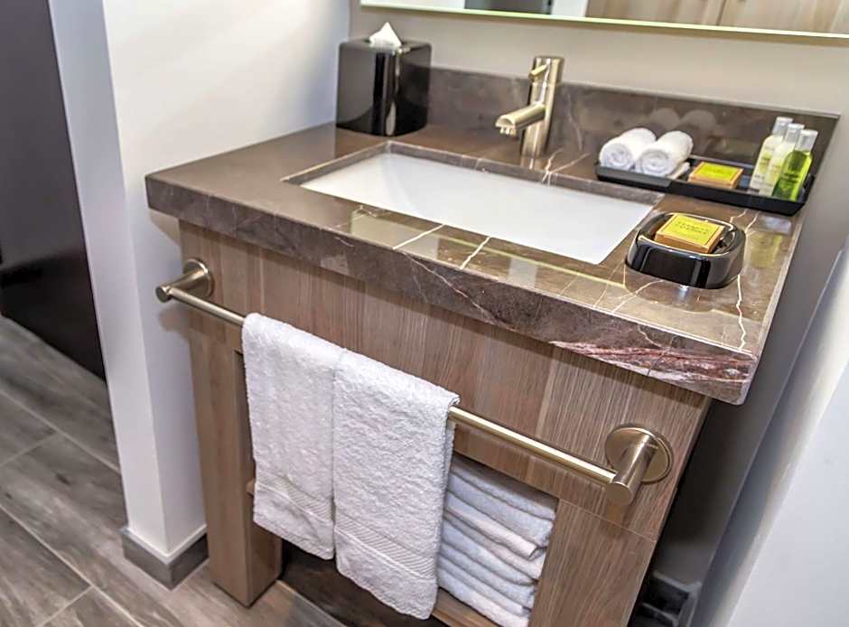 Hampton Inn & Suites By Hilton Puebla