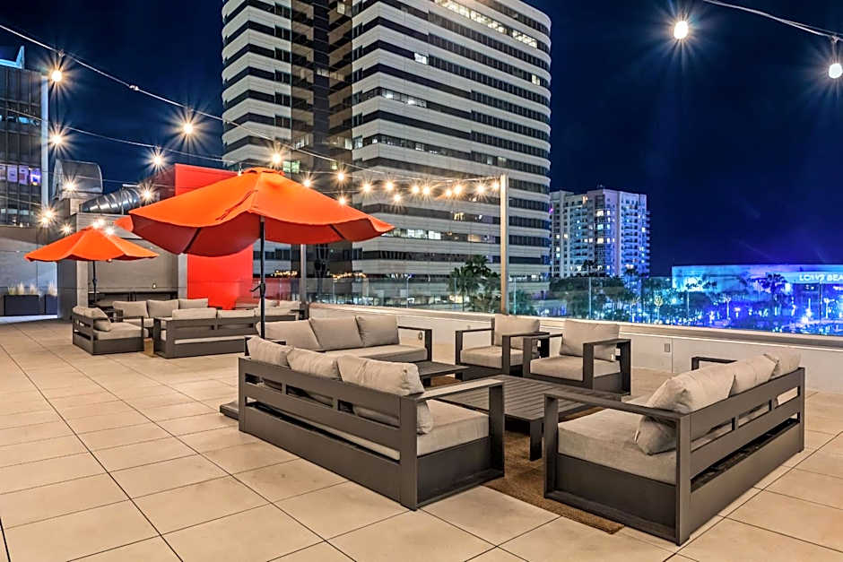Hotel Mai Downtown Long Beach
