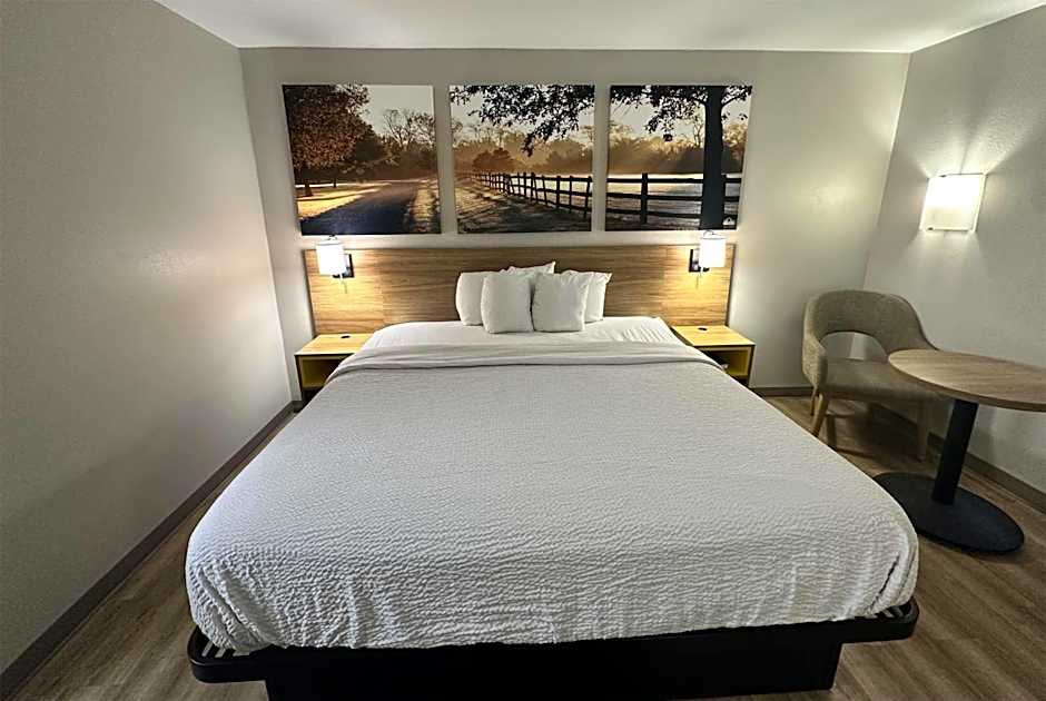 Days Inn by Wyndham Adel