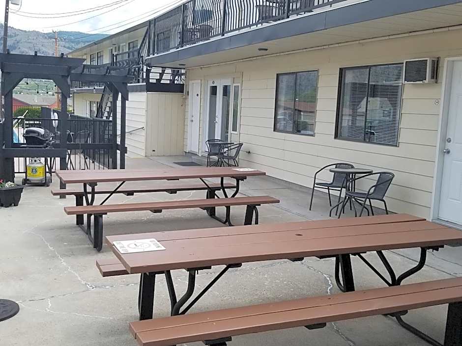 Osoyoos Lakeview Inn & Suites