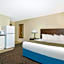 Days Inn & Suites by Wyndham Baxter Brainerd Area