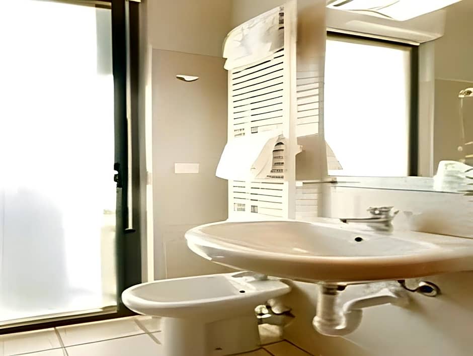 Agora Hotel