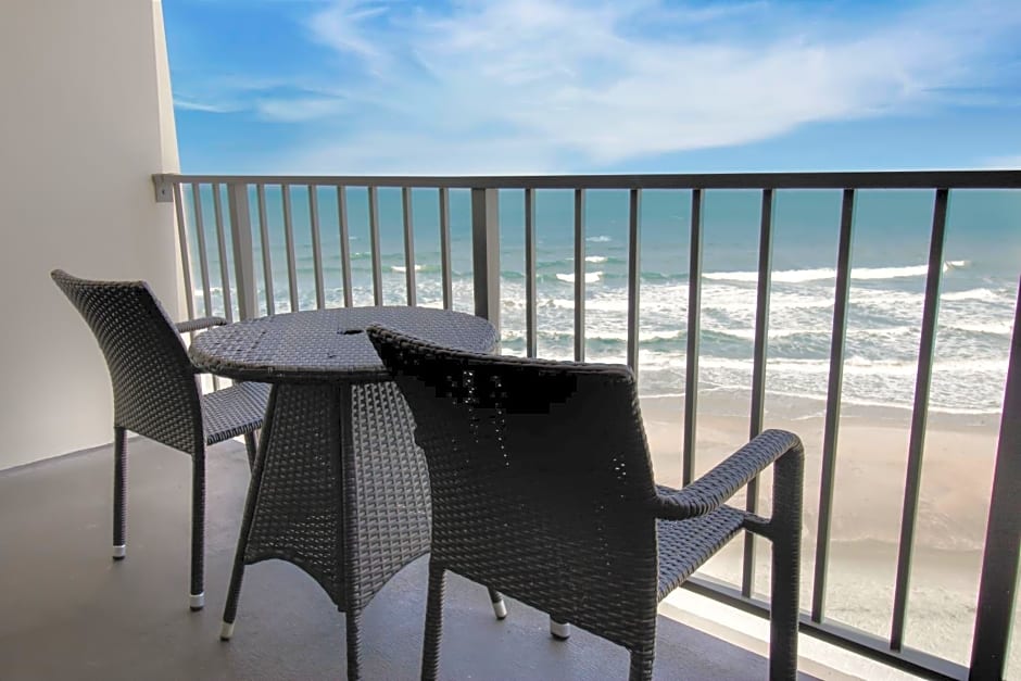 Oceanfront Litchfield Inn
