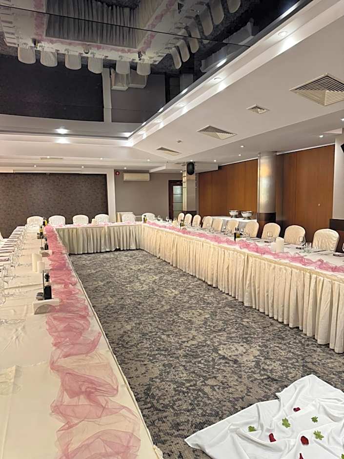 Hotel Forum - Free Parking