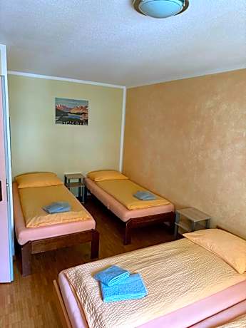 Family Room (4 Adults)