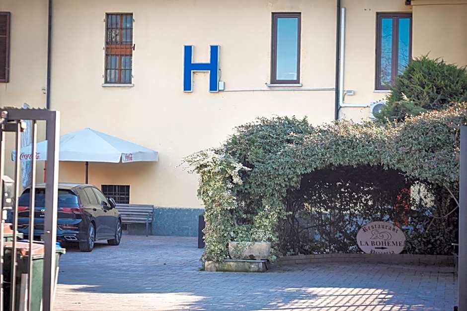 La Boheme SMART Hotel