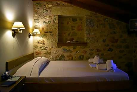 Single Room-Attic East View