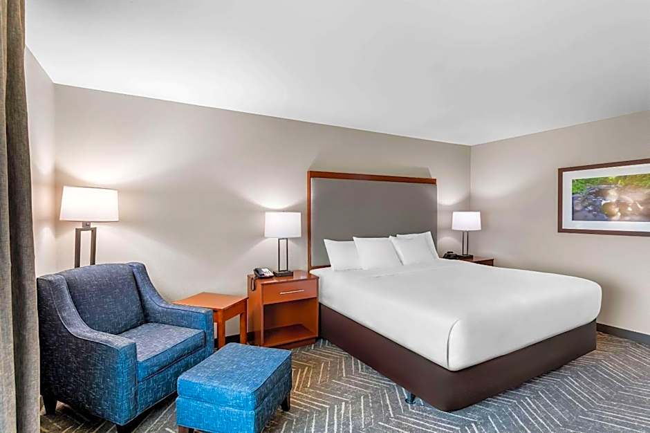 Comfort Inn & Suites Mountain Iron and Virginia