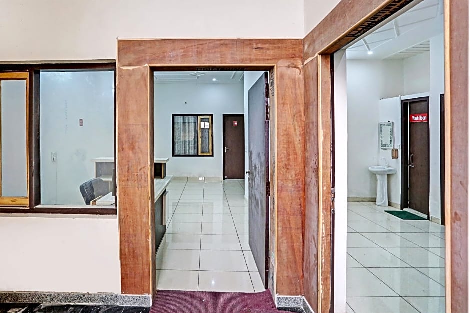 Super Hotel O Park Inn Near Parashuram Chowk