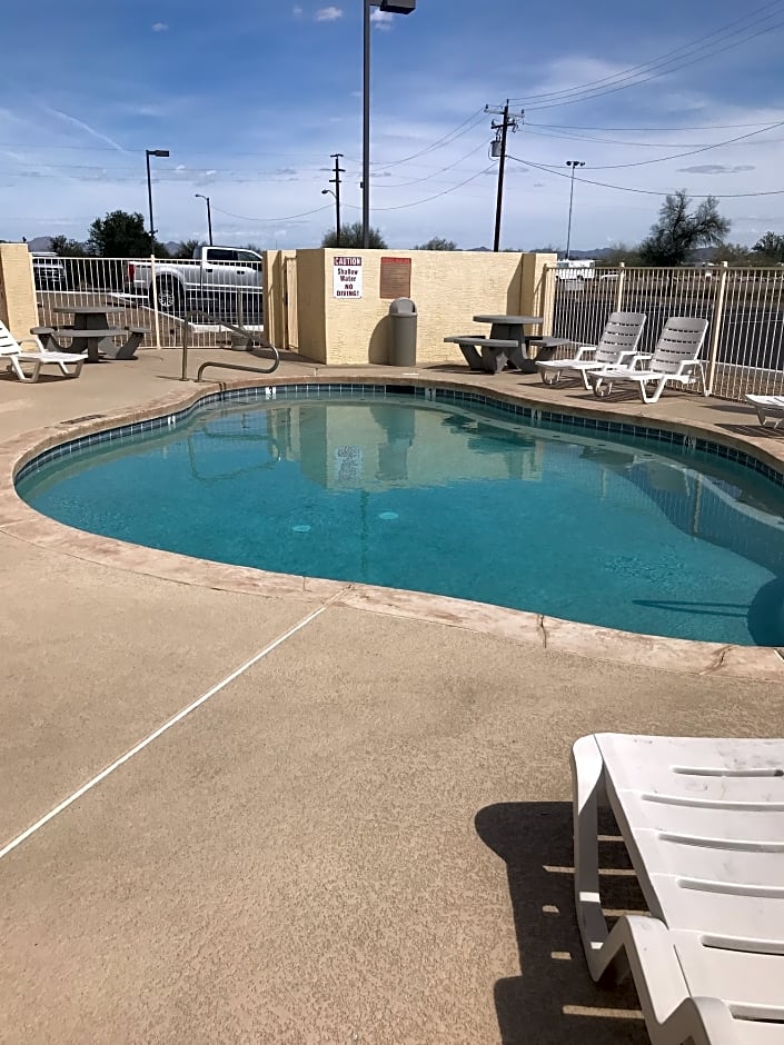 Americas Choice Inn And Suites