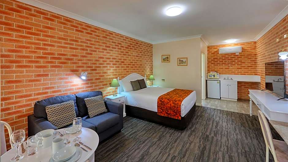 Country Gardens Motor Inn