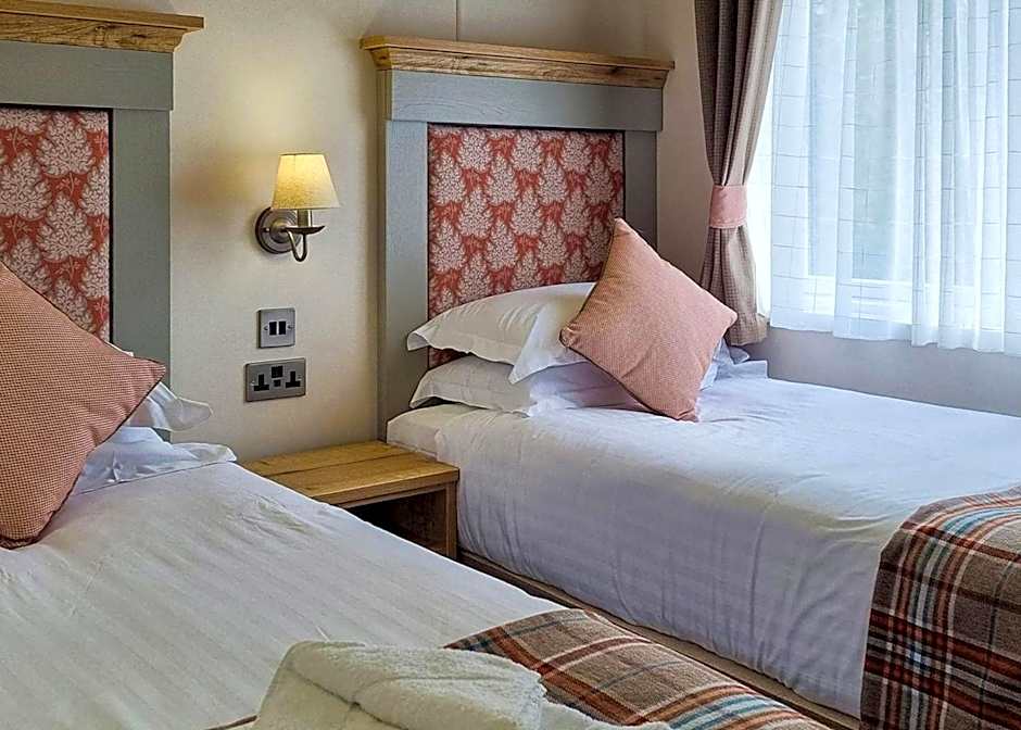 Woodhall Country Park Lodges
