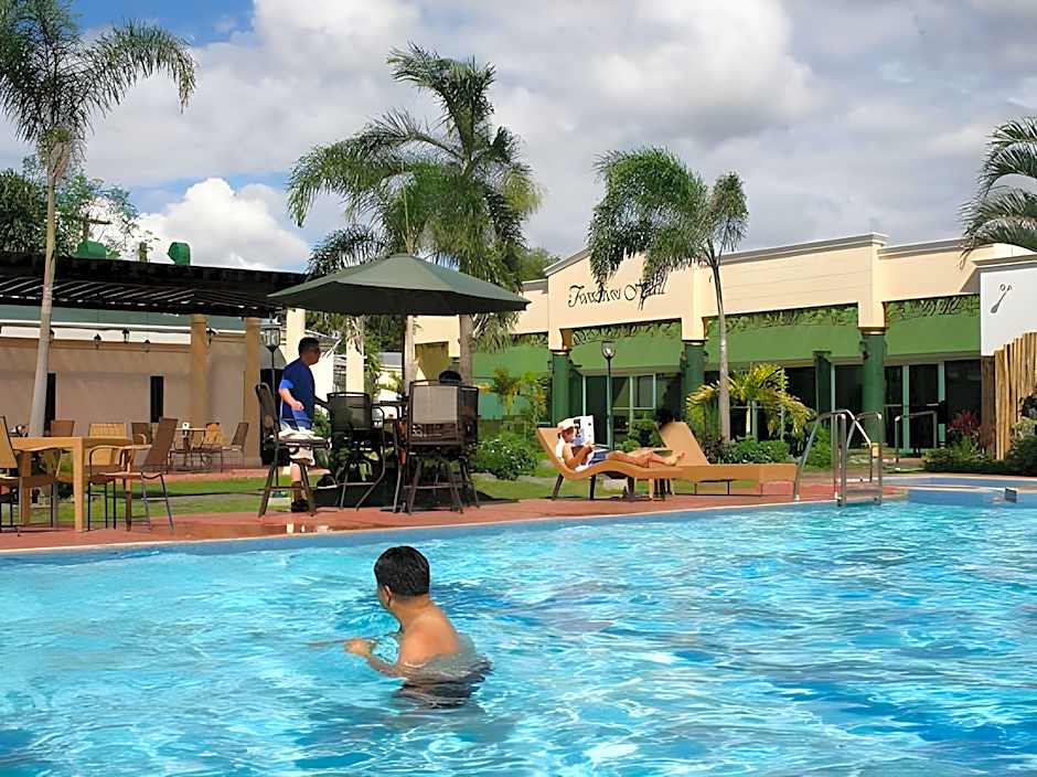 Hotel Euroasia by Bluebookers