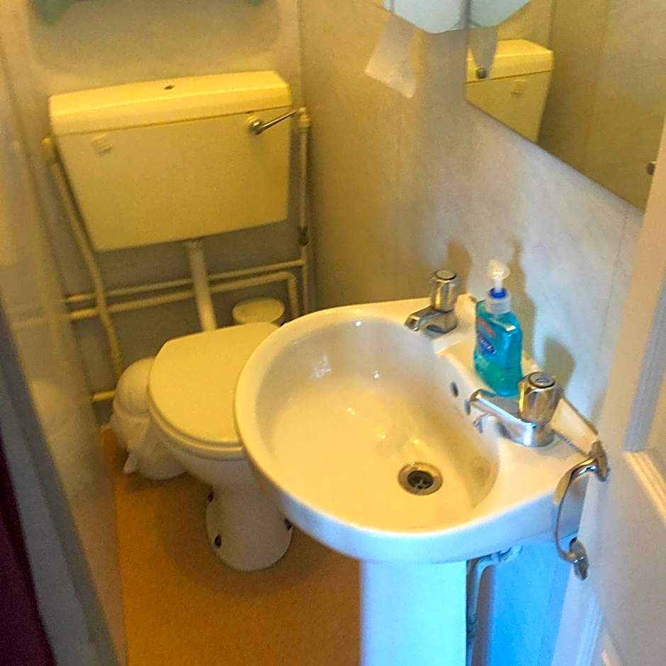 Colnbrook Lodge Guest House