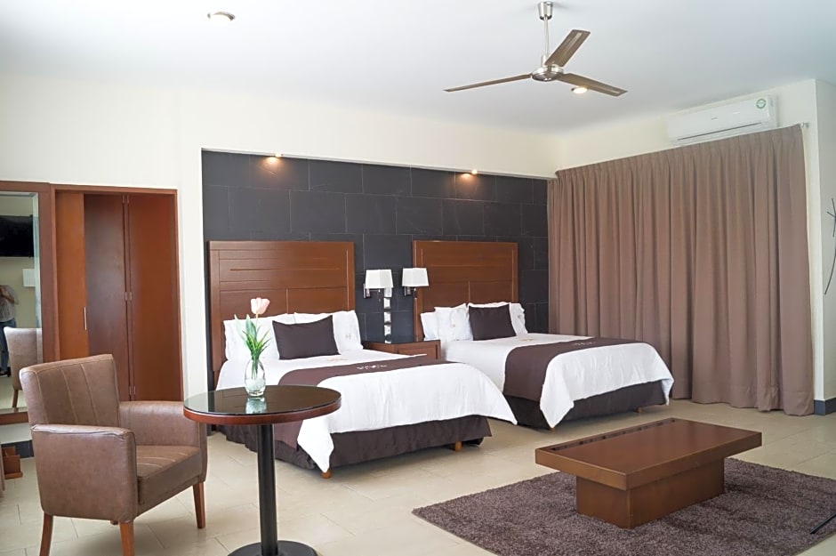 Hotel Ecce Inn