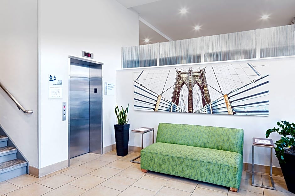 Holiday Inn Express Brooklyn, an IHG Hotel