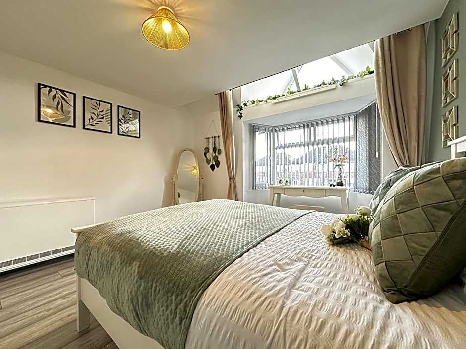 Lilypad Suite - Near NEC Centre, BHX airport, HS2 & Resort World