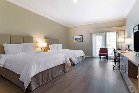 Queen Room with Two Queen Beds with Patio