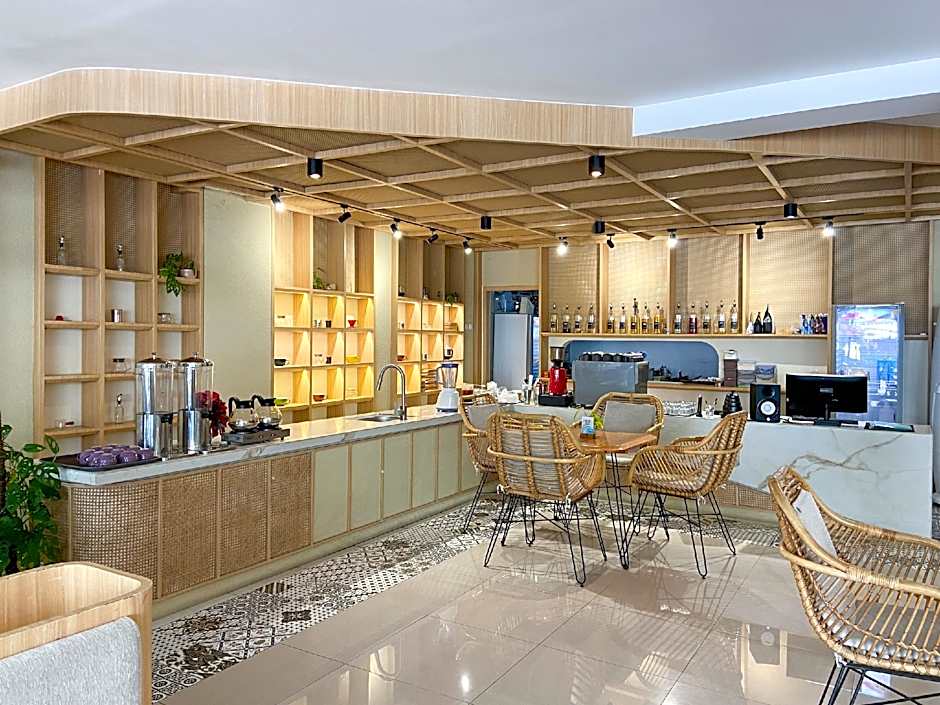 Masri Living by Daphna Management