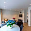 Black Pearl Apartment Hotel