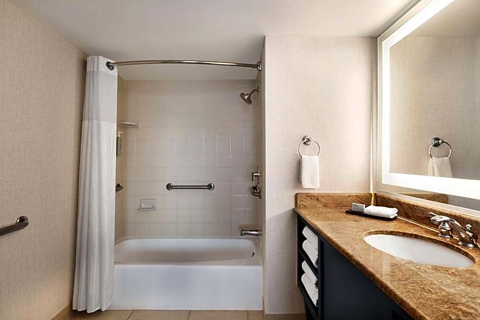 Embassy Suites By Hilton Hotel Miami - International Airport