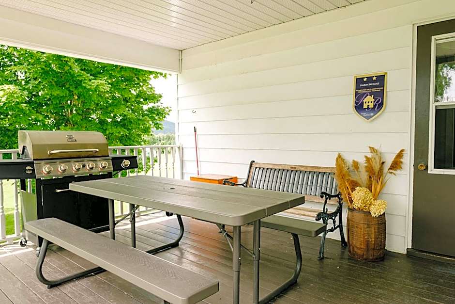 Mountain View, Hot Tub, Trail Access, Spa