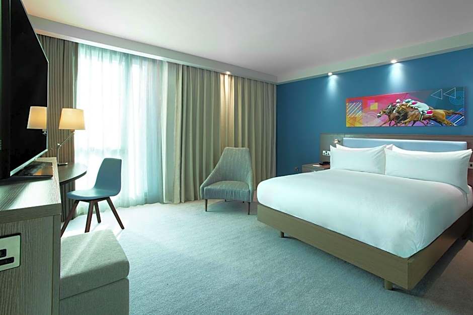 Hampton By Hilton Hamilton Park