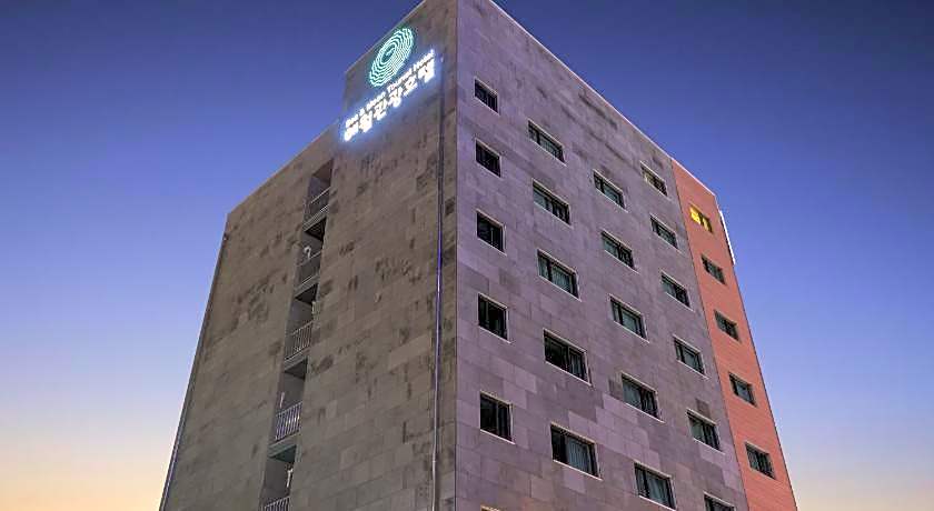 Sea & Moon Tourist Hotel