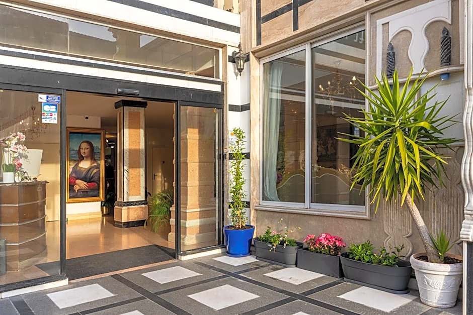 HOTEL ROYAL Paris Ivry