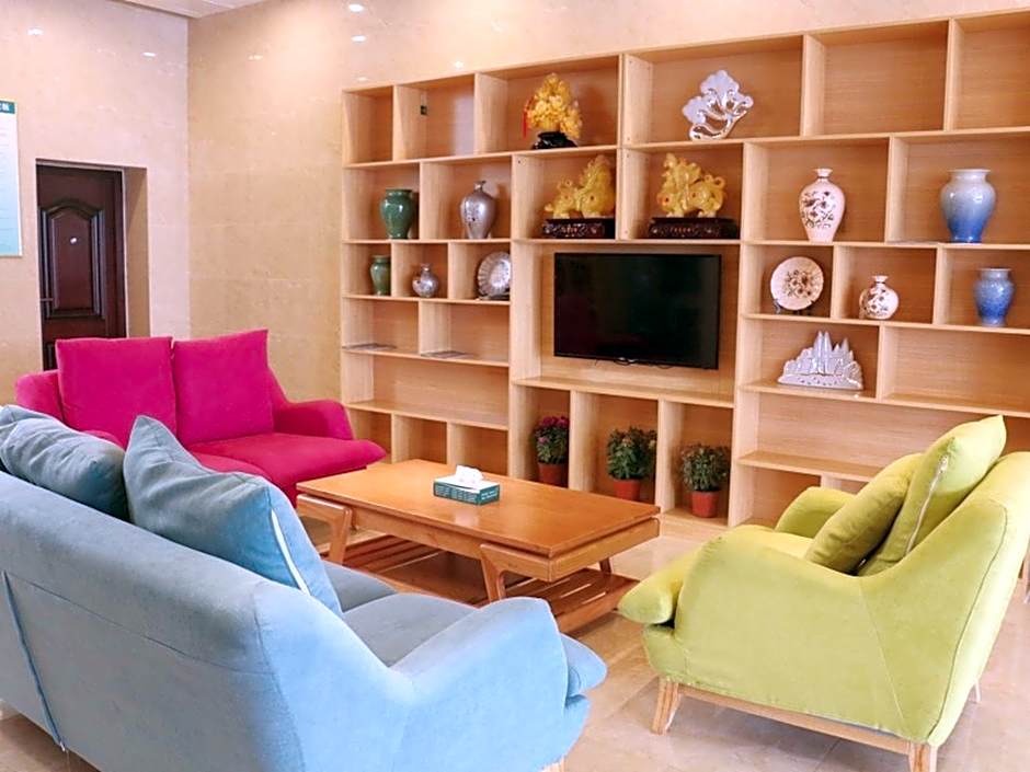 GreenTree Inn Linyi Mengshan North Road Express Hotel