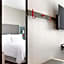 avid hotels - Detroit - Warren By IHG