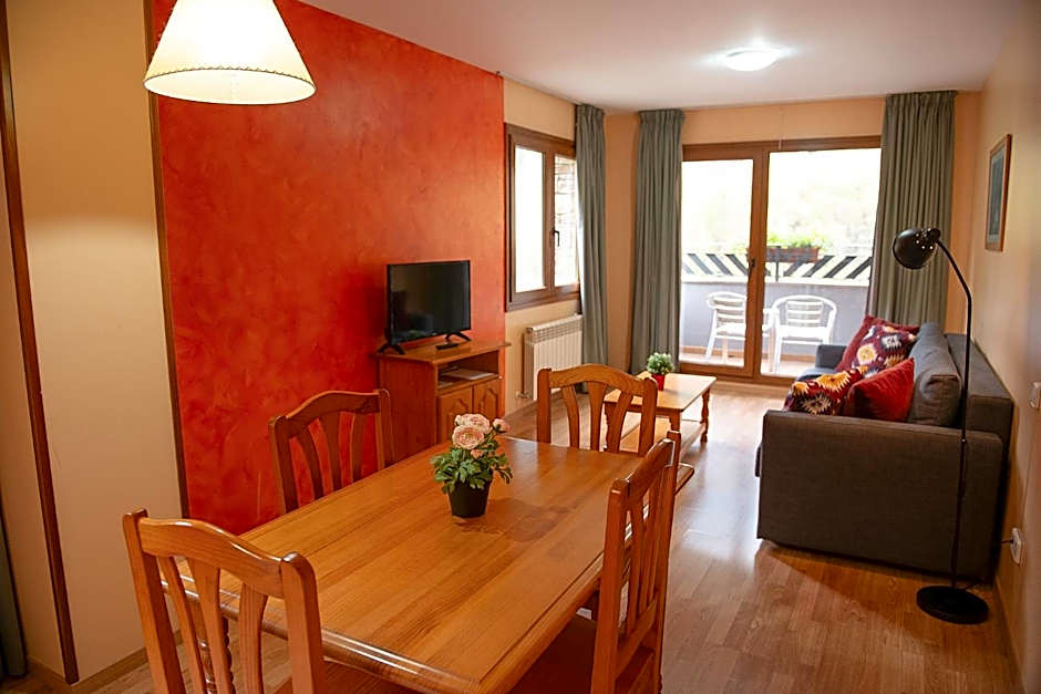 Vista Arinsal Apartments