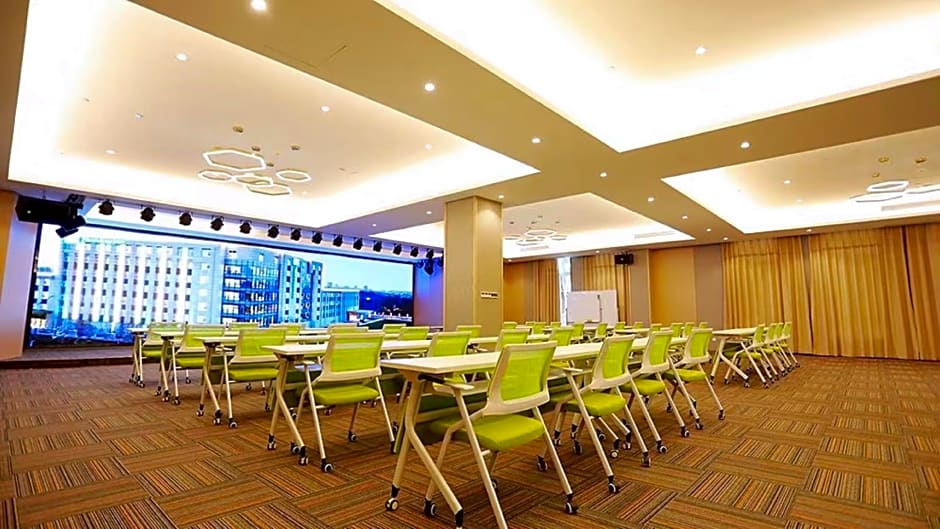 Holiday Inn Shanghai Dishui Lake By IHG