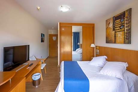 Double or Twin Room with Terrace