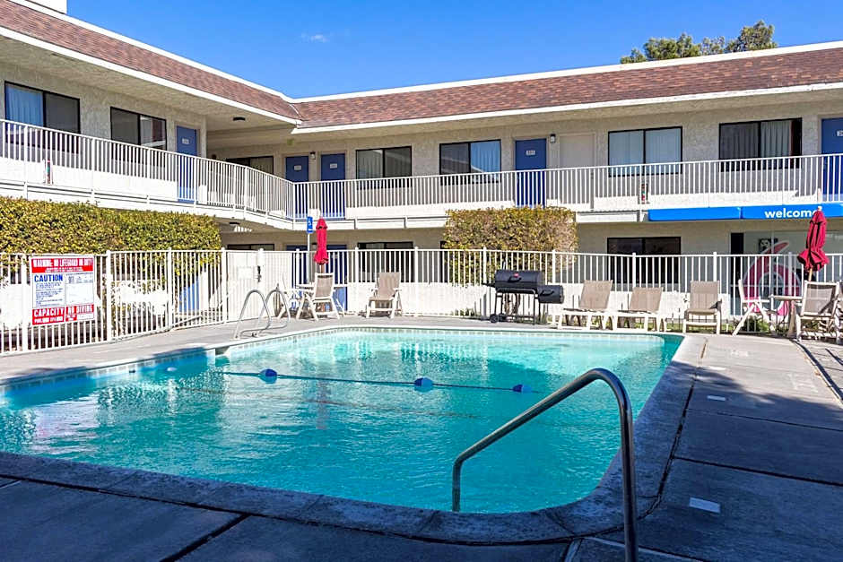 Motel 6-Mojave, CA
