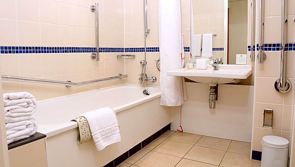 Holiday Inn London Brent Cross By IHG