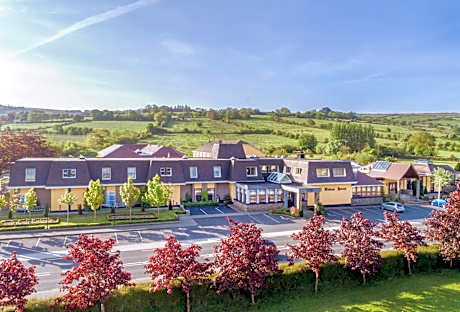 Devon Inn Hotel