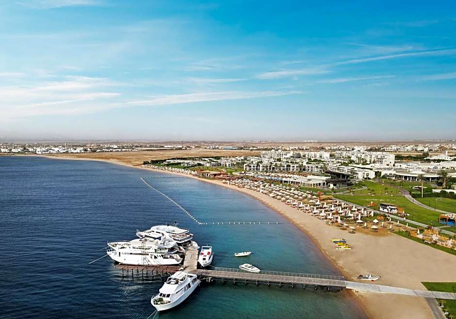 Rixos Premium Magawish Suites and Villas