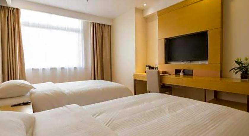 GreenTree Inn Zhangjiagang Yangshe Old Street Stadium