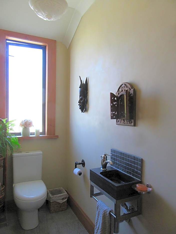 Redwood Valley B & B