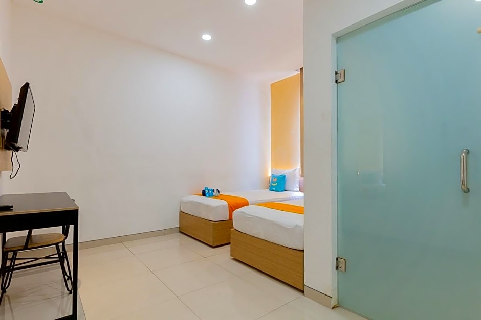 Sans Hotel Box Mansion Surabaya by RedDoorz