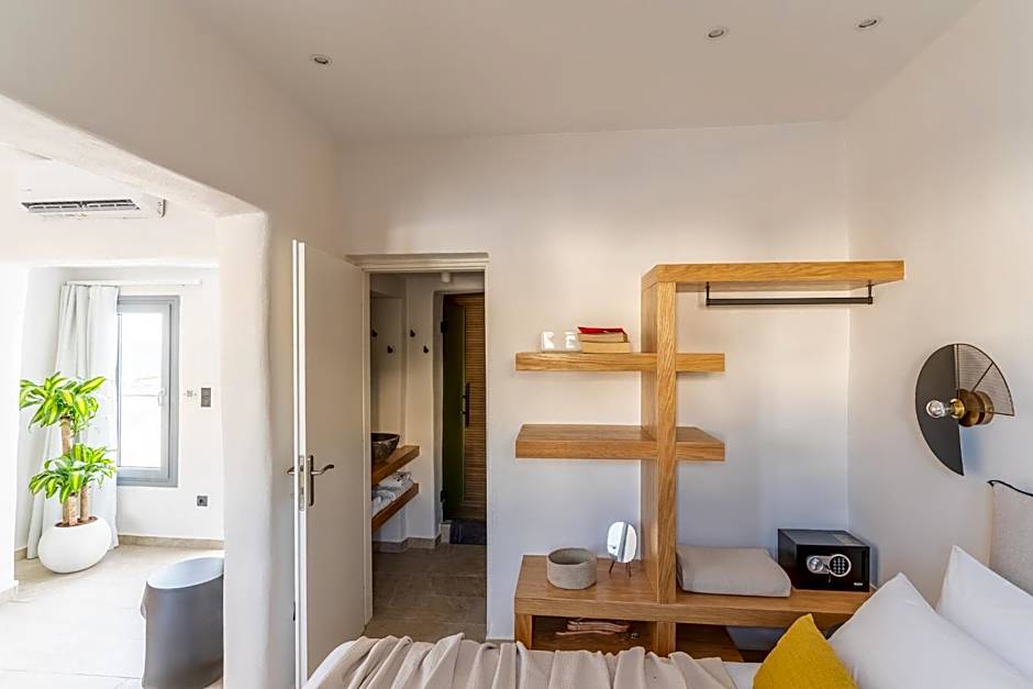 Enalios sunset suites