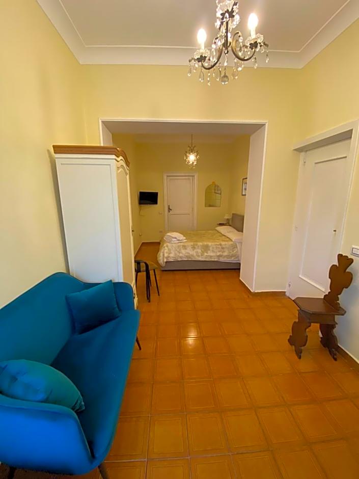 Villa Favorita Suites