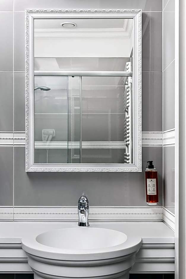 Merci Boutique Hotel