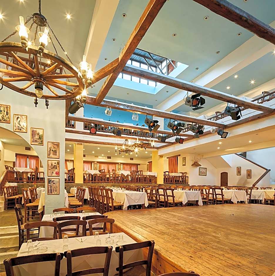 Arolithos Traditional Village Hotel